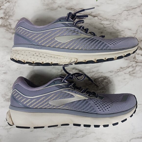 Brooks Ghost 12 Running Shoes Women size 11 Lavender Neutral Reflective - Picture 3 of 10
